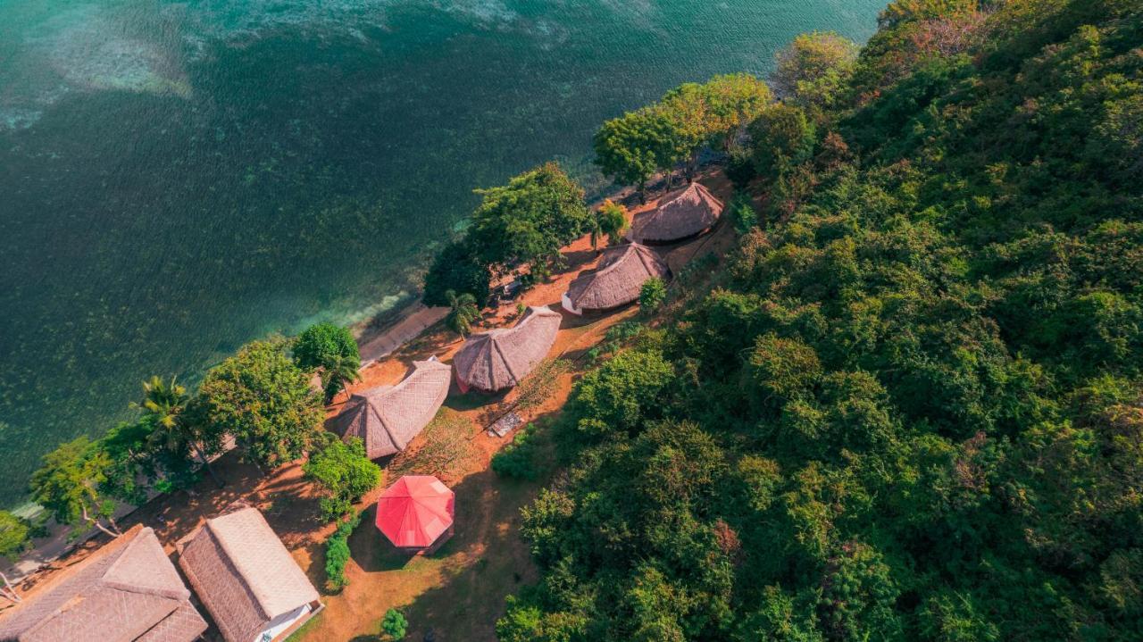 Khabita Beach Resort Lembar  ภายนอก รูปภาพ