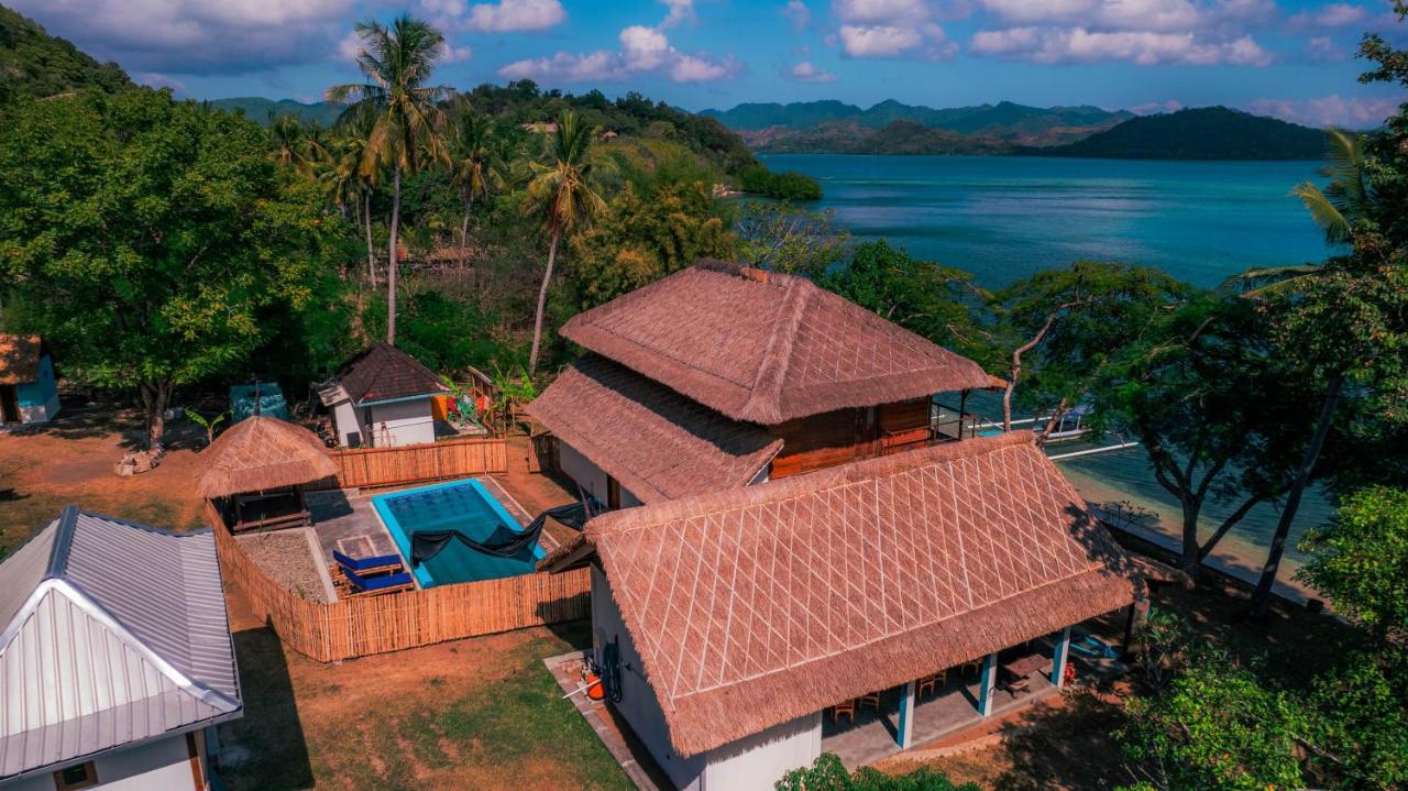 Khabita Beach Resort Lembar  ภายนอก รูปภาพ